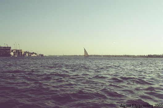 Sailing over the Nile in Luxor